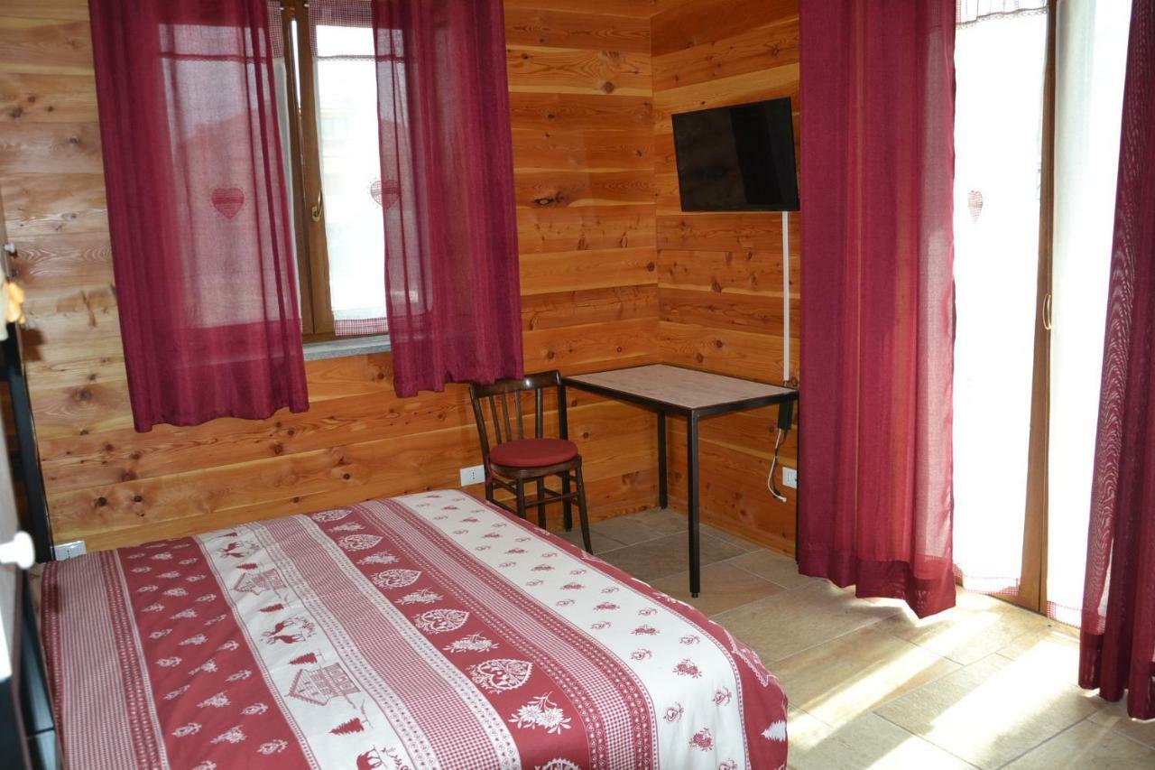 B&B L'Albero E Le Stelle บอร์โก ซานดาลมัซโซ ภายนอก รูปภาพ